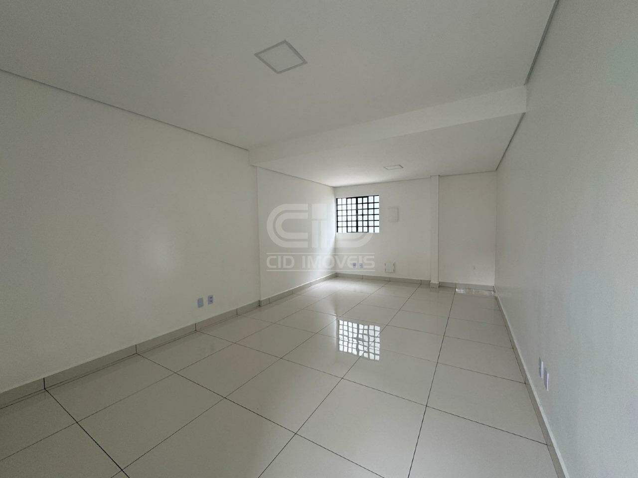 Prédio Comercial para aluguel no Araés: 