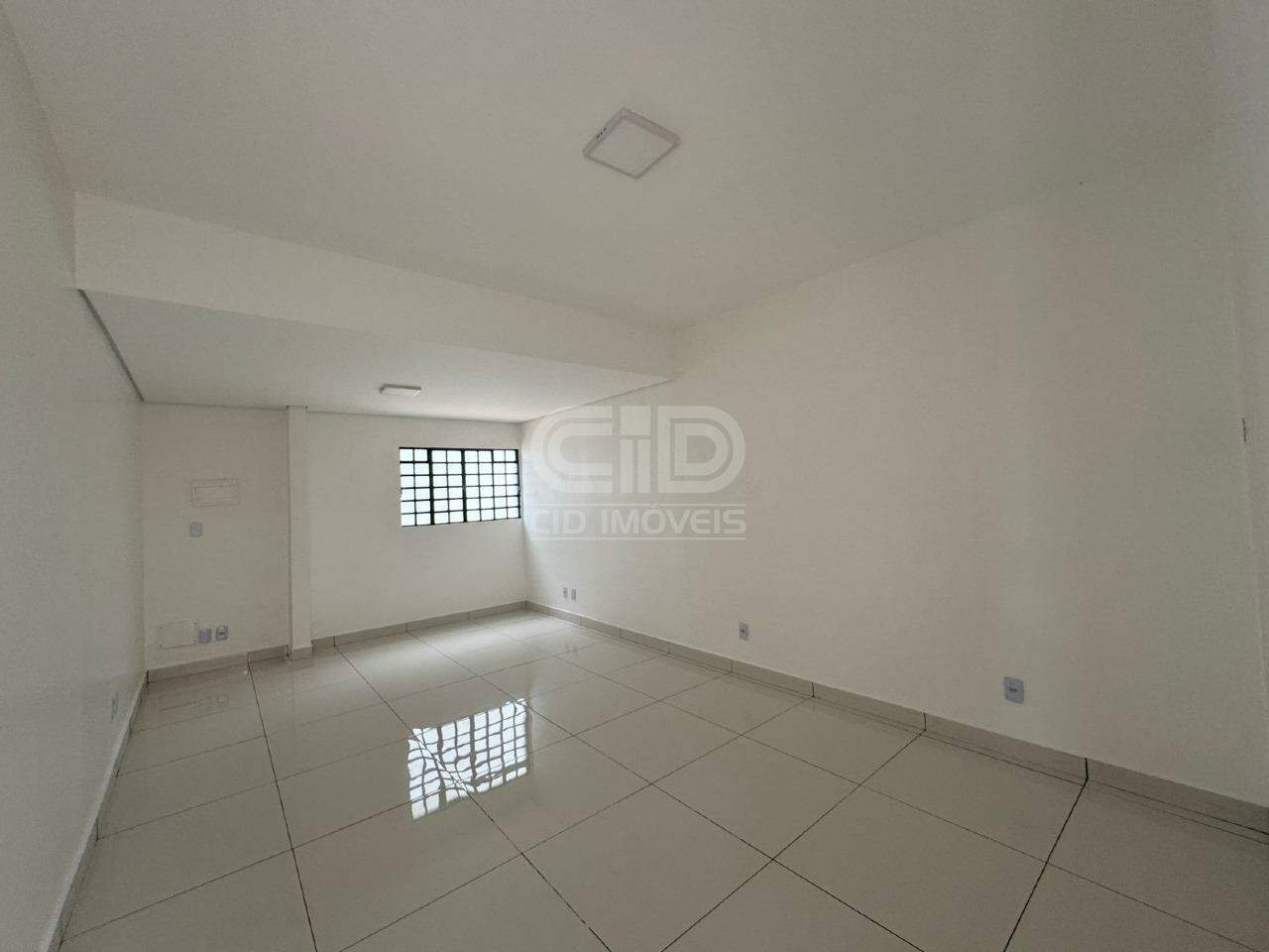 Prédio Comercial para aluguel no Araés: 