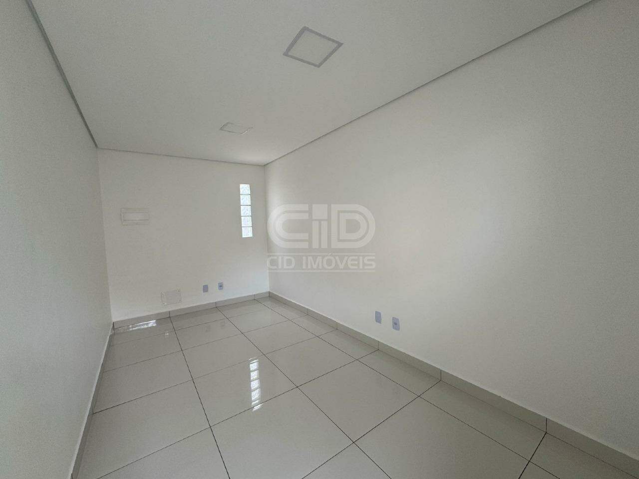 Prédio Comercial para aluguel no Araés: 