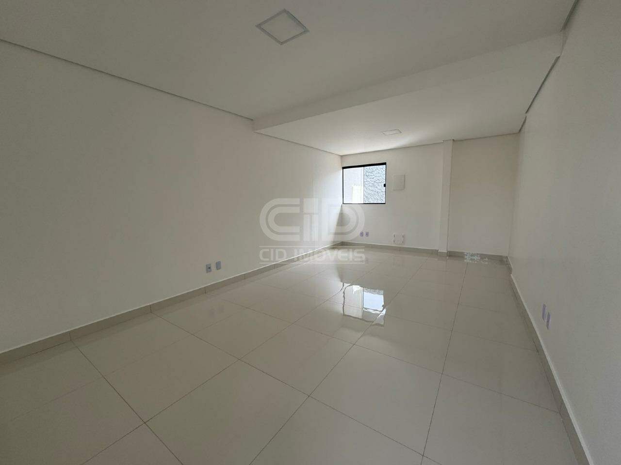 Prédio Comercial para aluguel no Araés: 