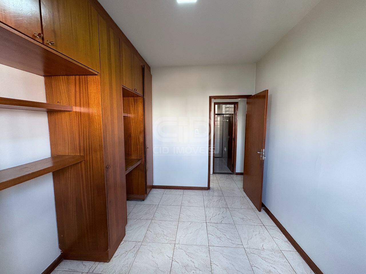 Apartamento à venda com 3 quartos, 106m² - Foto 9
