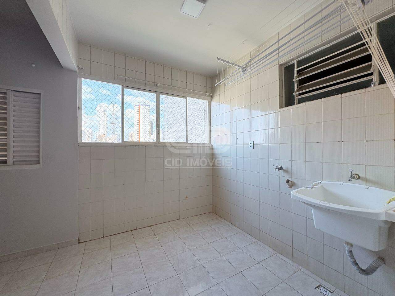 Apartamento à venda com 3 quartos, 106m² - Foto 4