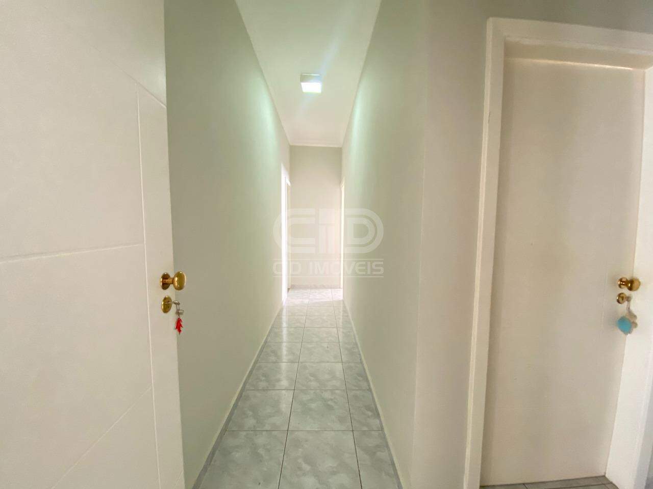 Casa à venda com 3 quartos, 300m² - Foto 11