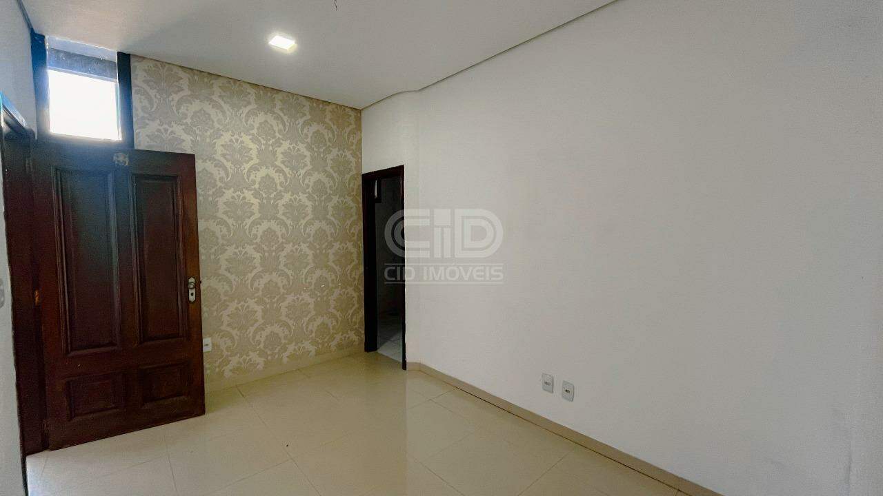 Sobrado para alugar com 3 quartos, 250m² - Foto 4