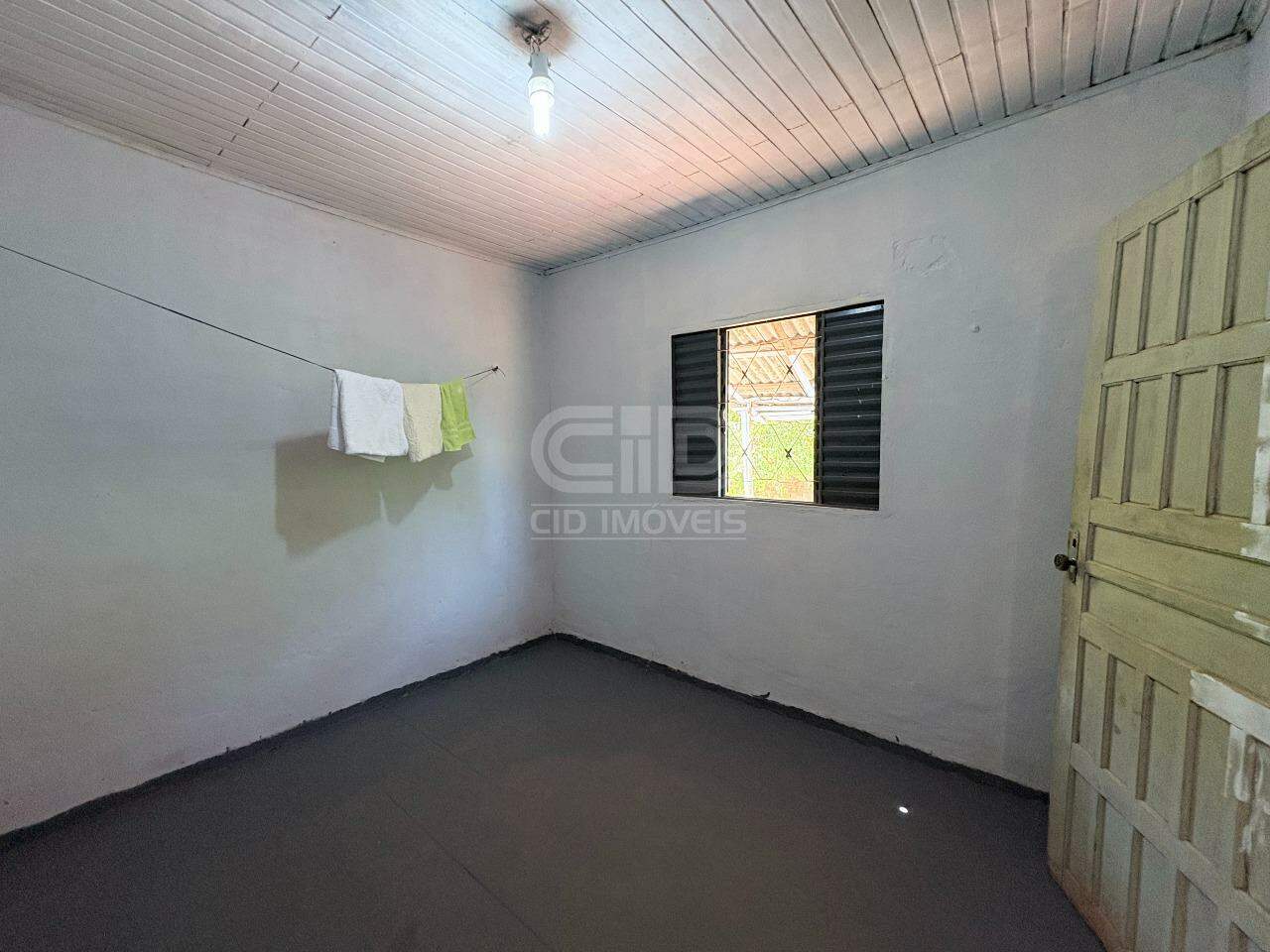 Casa à venda com 2 quartos, 150m² - Foto 4