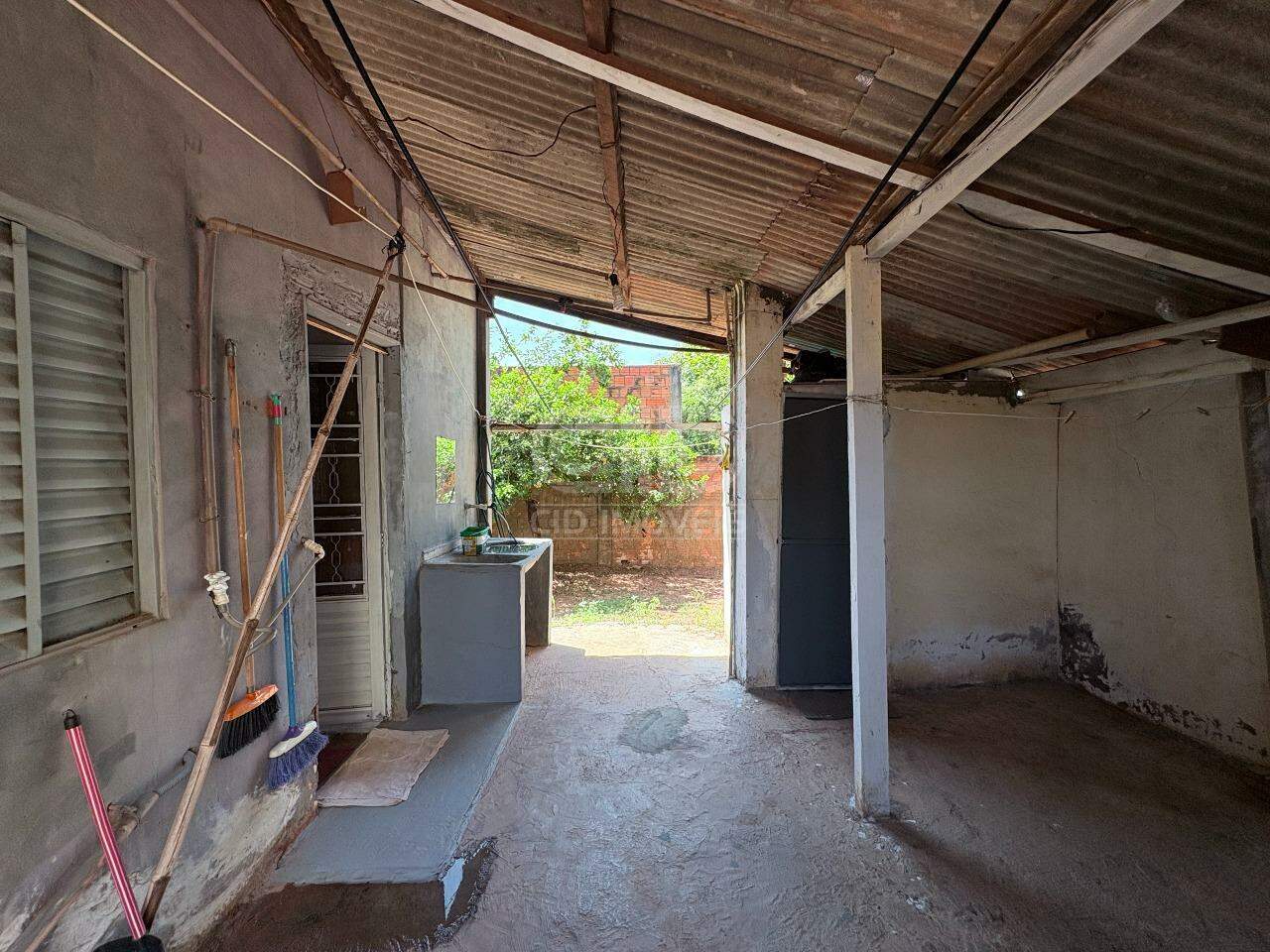 Casa à venda com 2 quartos, 150m² - Foto 8