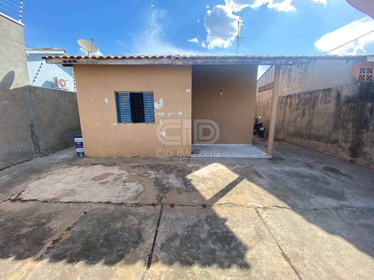 Casa à venda com 2 quartos, 50m² - Foto 2