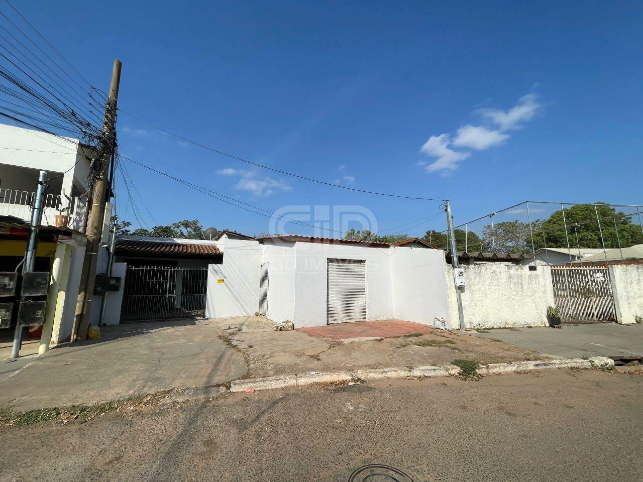 Casa, 3 quartos, 235 m² - Foto 1