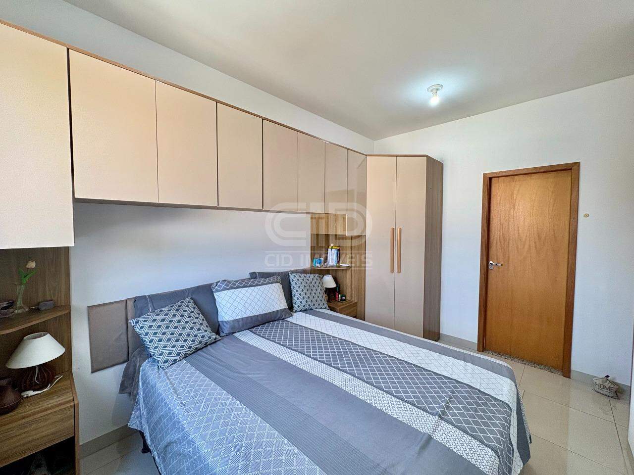 Apartamento à venda com 2 quartos, 64m² - Foto 6