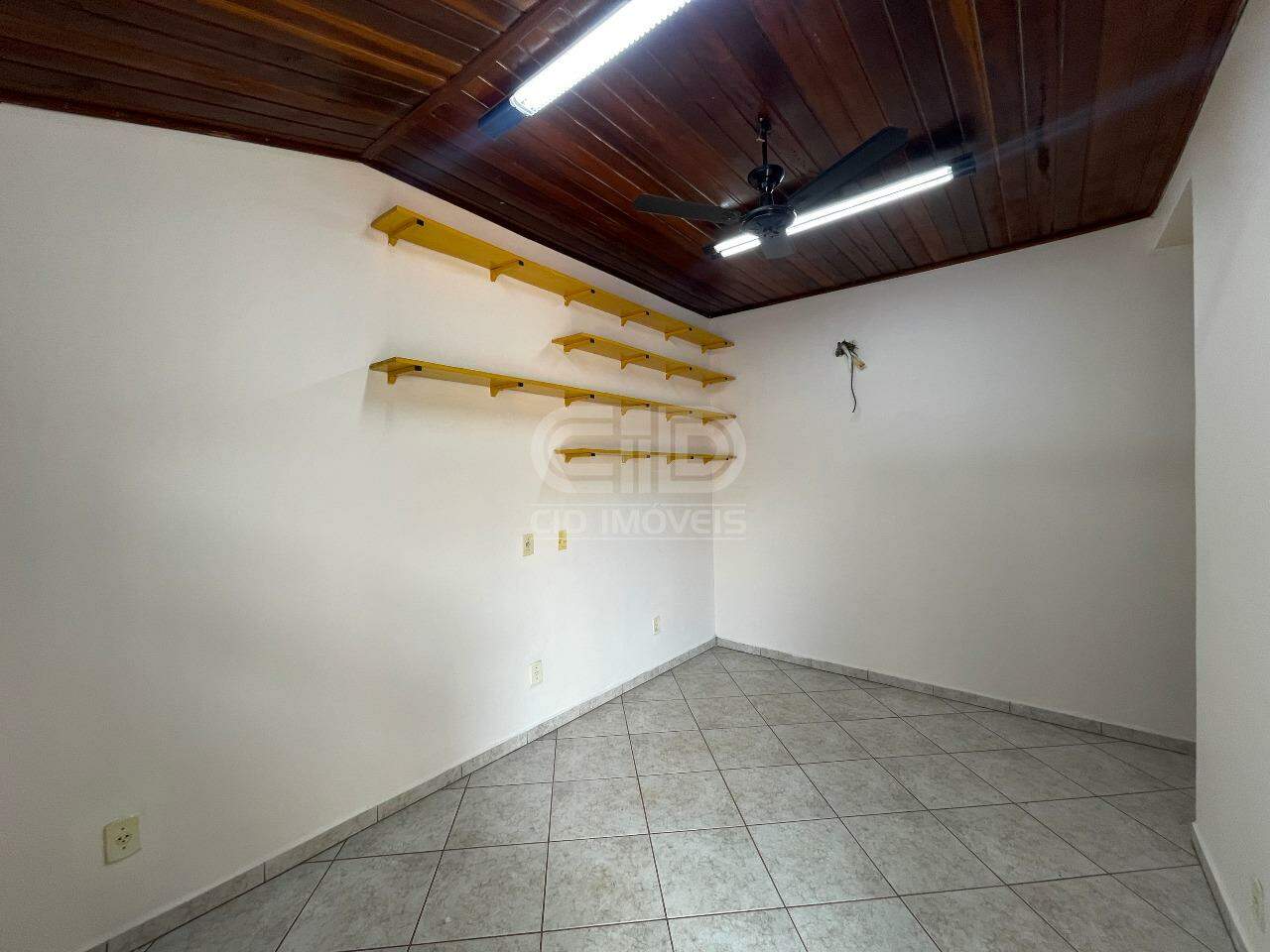 Sobrado para alugar com 3 quartos, 310m² - Foto 28