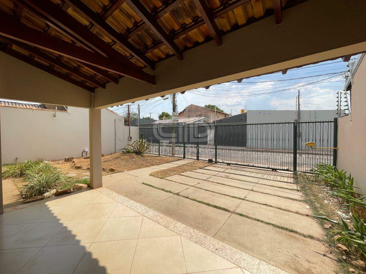 Sobrado para alugar com 3 quartos, 310m² - Foto 2