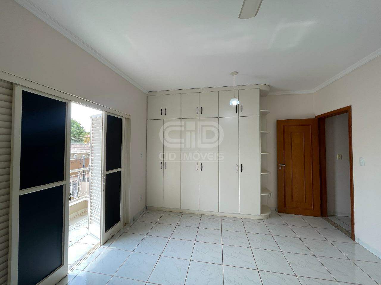 Sobrado para alugar com 3 quartos, 310m² - Foto 12