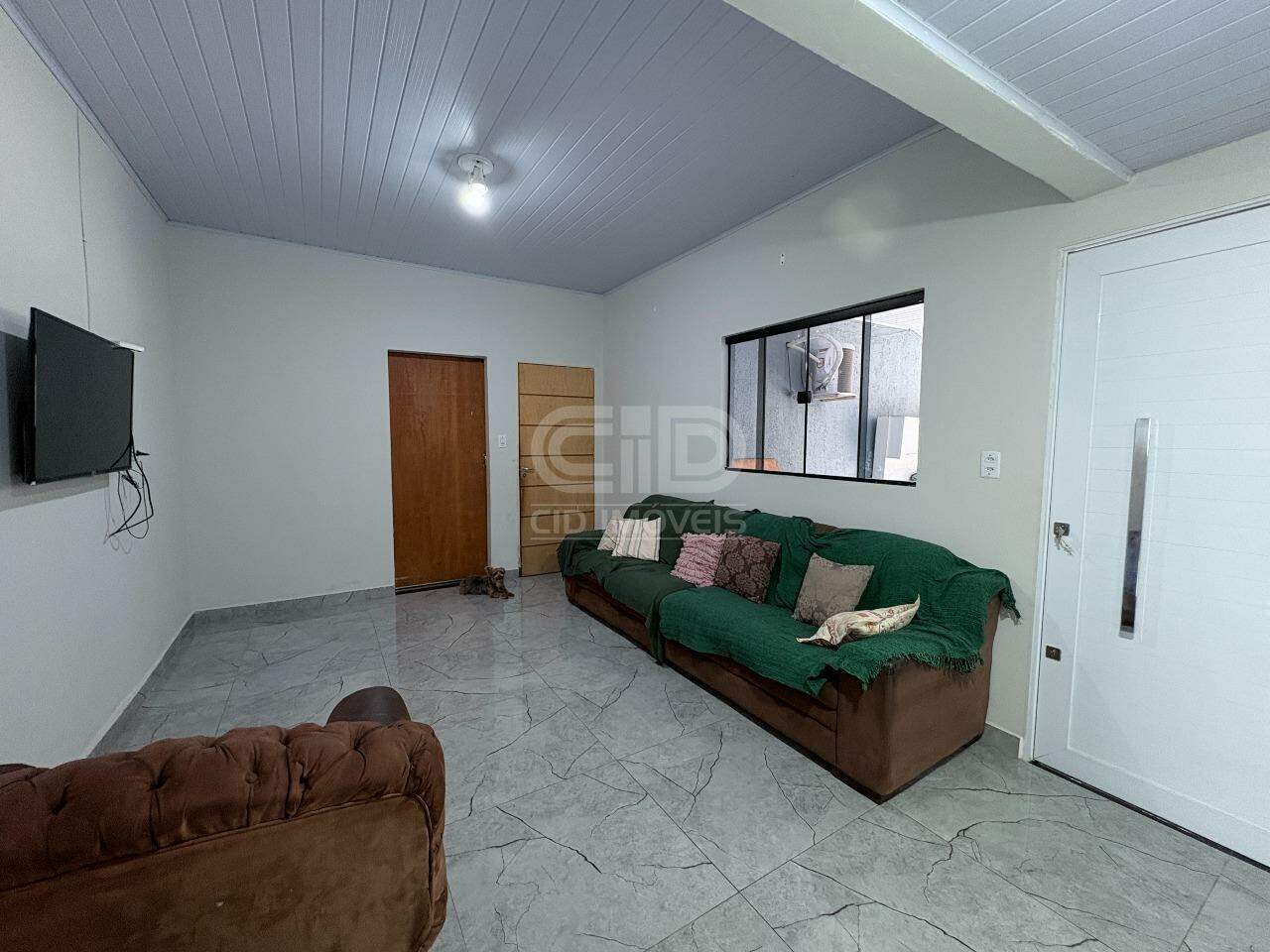 Casa à venda com 5 quartos, 118m² - Foto 2