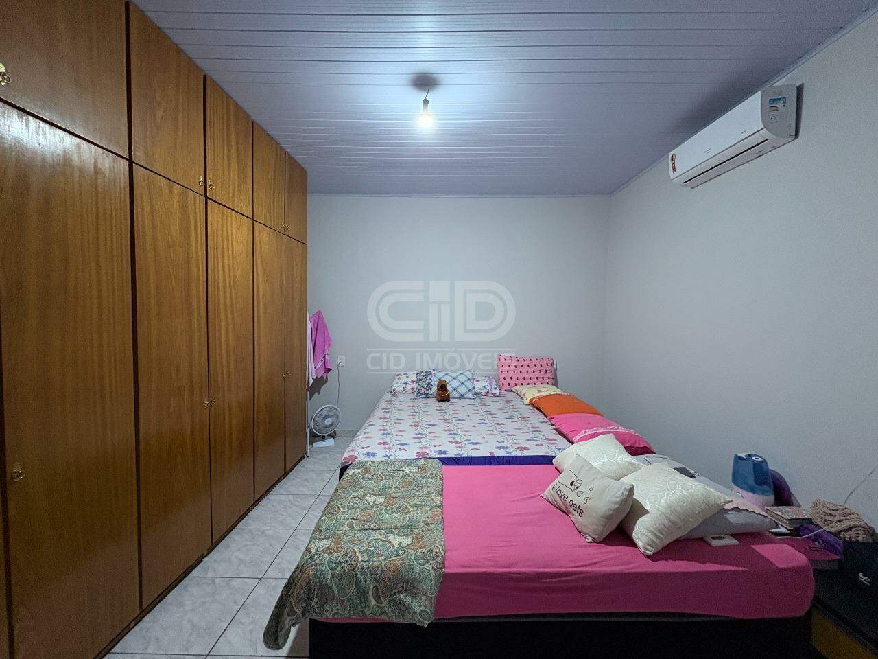 Casa à venda com 5 quartos, 118m² - Foto 4