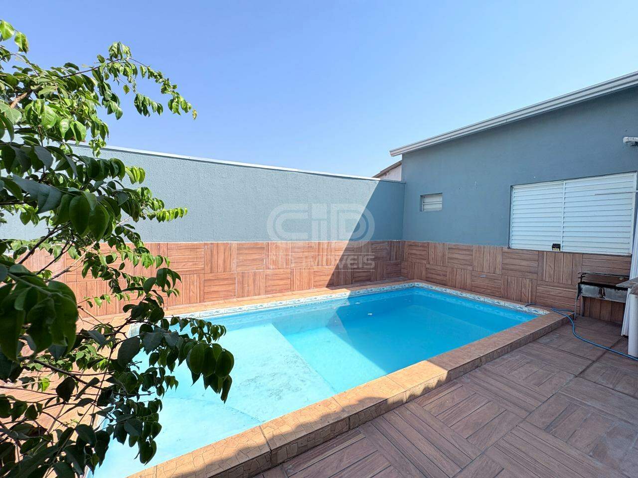 Casa à venda com 5 quartos, 118m² - Foto 1