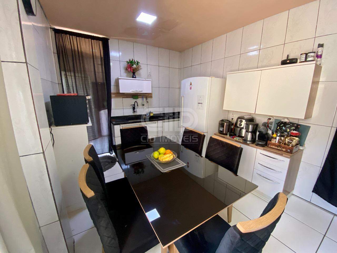 Casa à venda com 3 quartos, 165m² - Foto 5