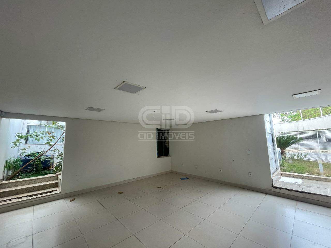 Casa para alugar com 3 quartos, 105m² - Foto 2