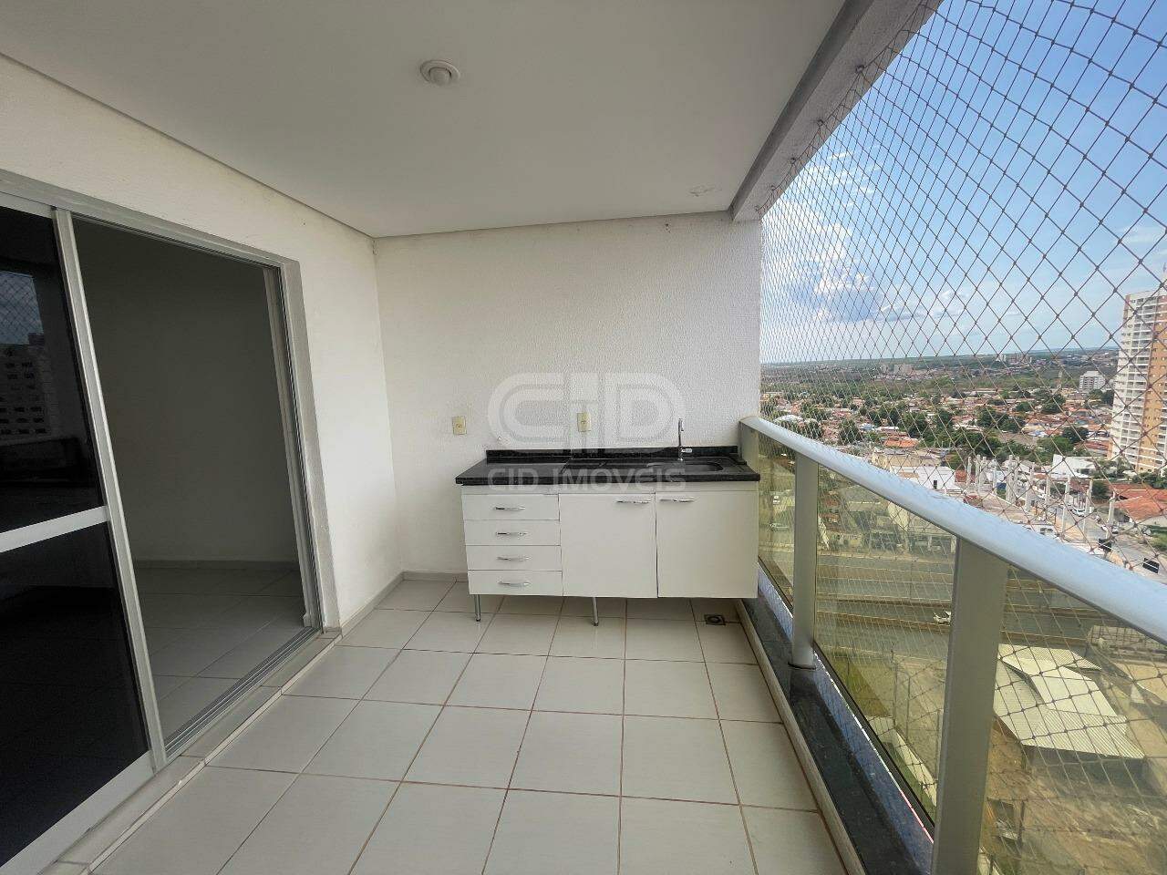 Apartamento com 3 quartos no Condomínio Portal do Parque