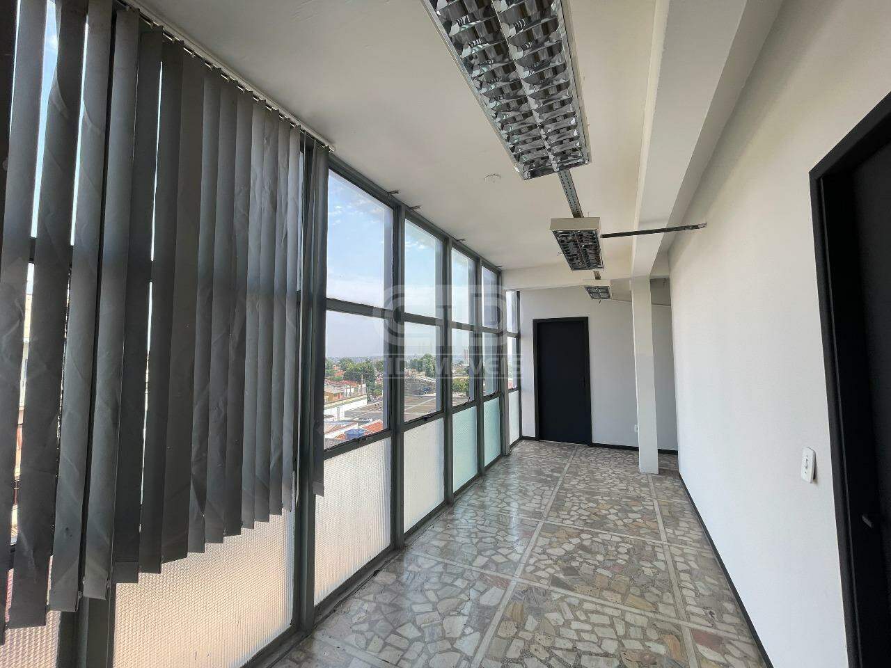 Prédio Comercial para aluguel no Bandeirantes: 