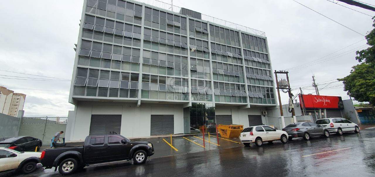 Prédio Comercial para aluguel no Bandeirantes: 