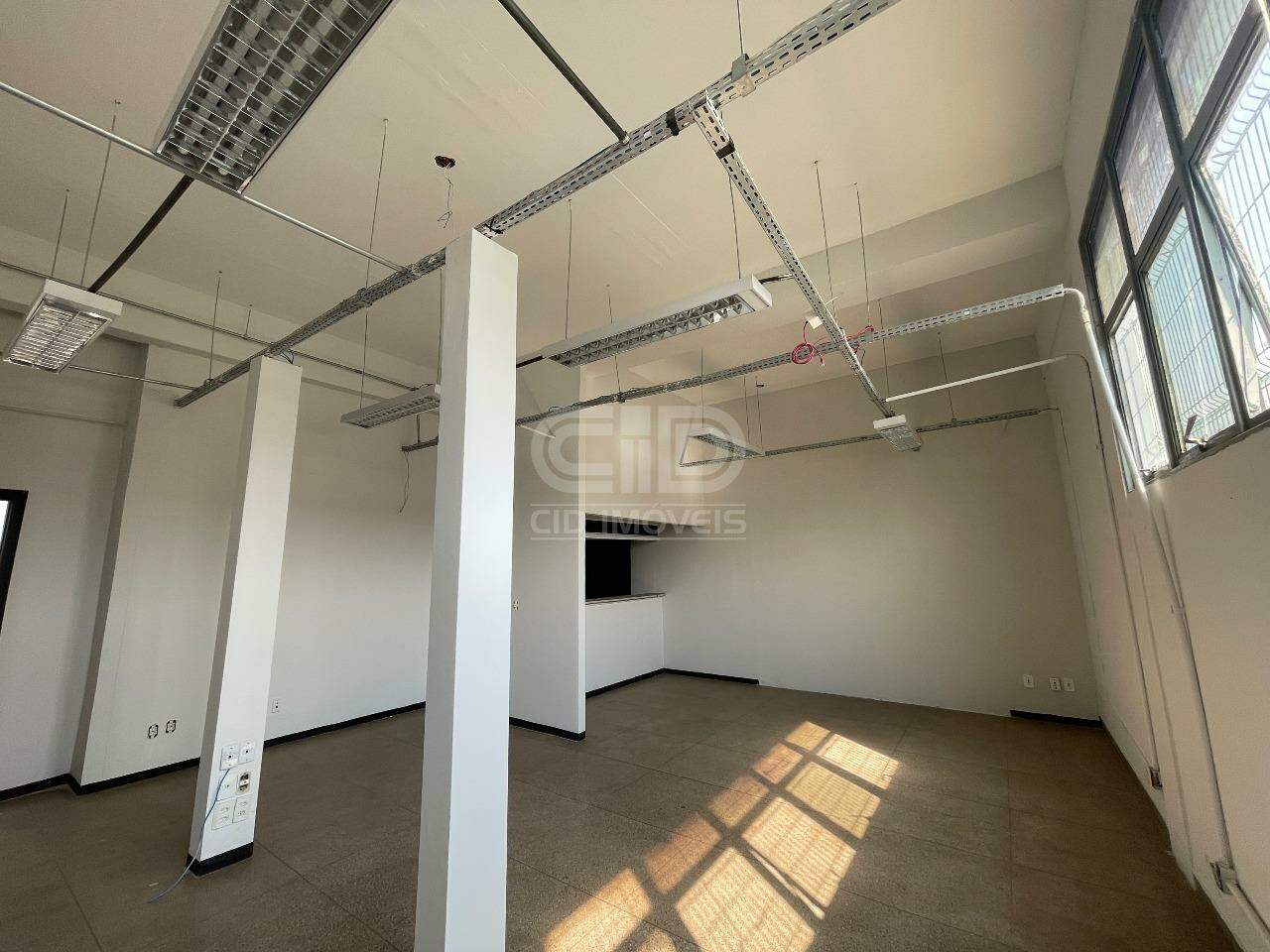 Prédio Comercial para aluguel no Bandeirantes: 