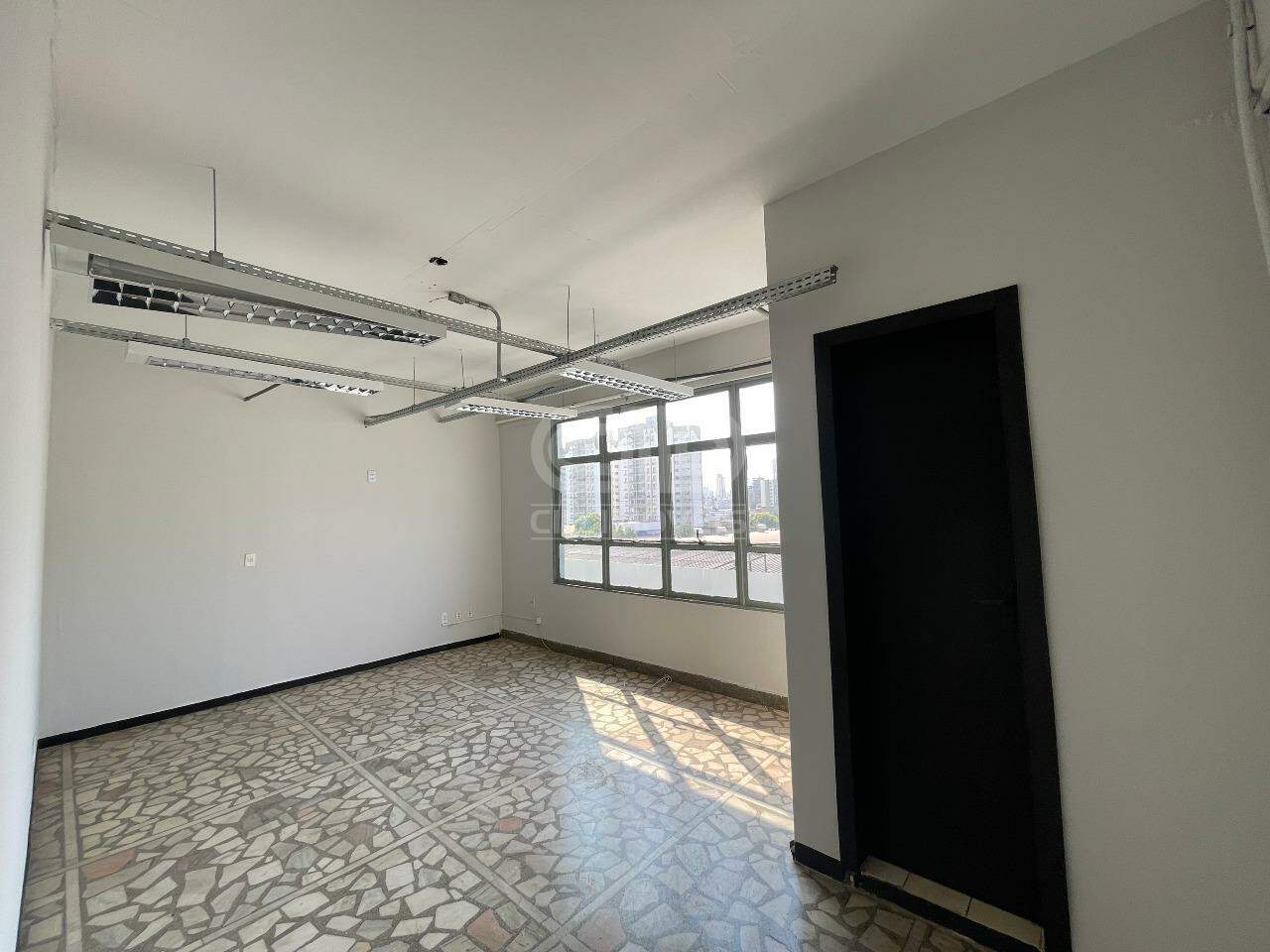 Prédio Comercial para aluguel no Bandeirantes: 