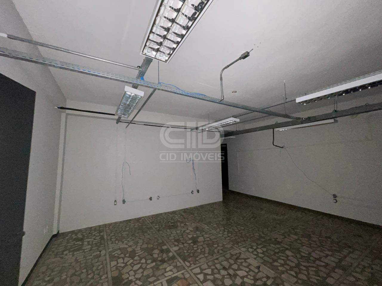 Prédio Comercial para aluguel no Bandeirantes: 