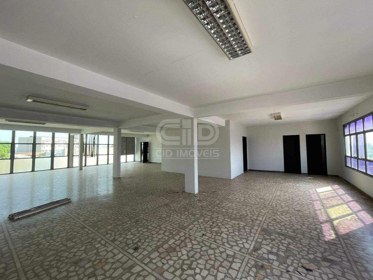 Prédio Comercial para aluguel no Bandeirantes: 