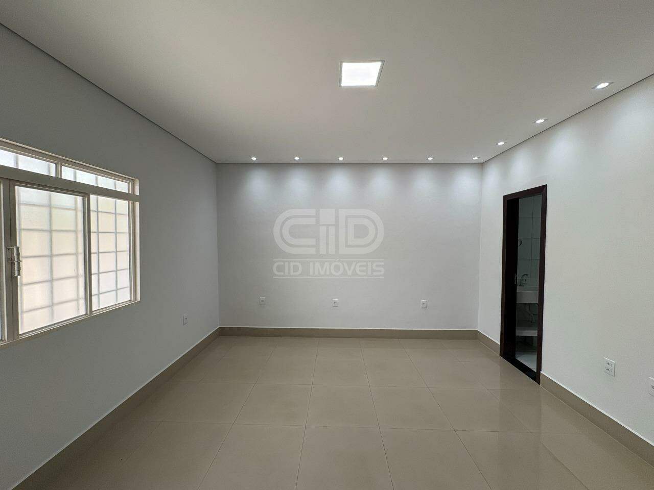 Casa, 4 quartos, 200 m² - Foto 3