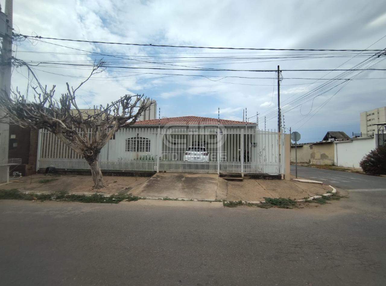 Casa, 3 quartos, 153 m² - Foto 1