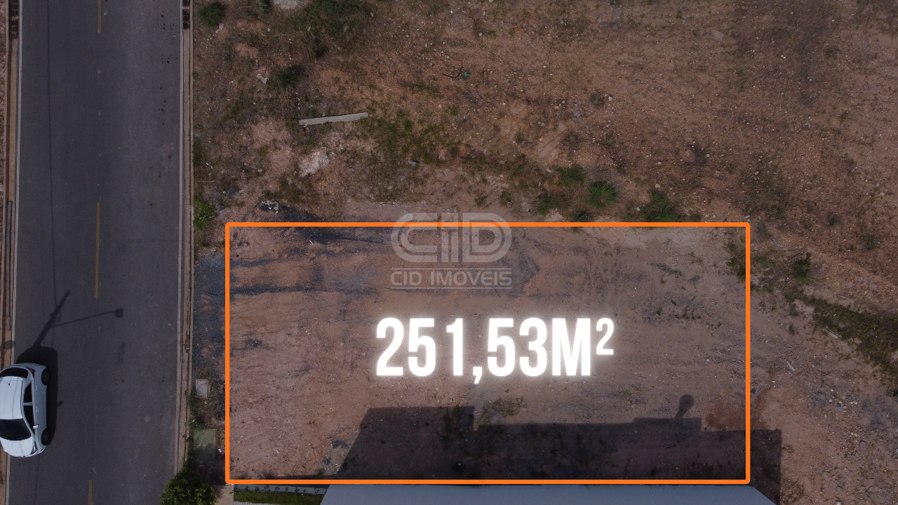 Terreno em condomínio à venda no Ribeirão do Lipa: 