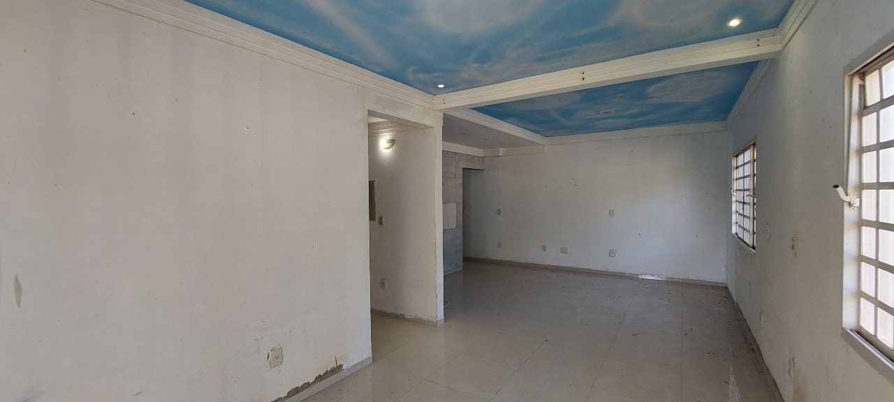 Casa, 4 quartos, 236 m² - Foto 2