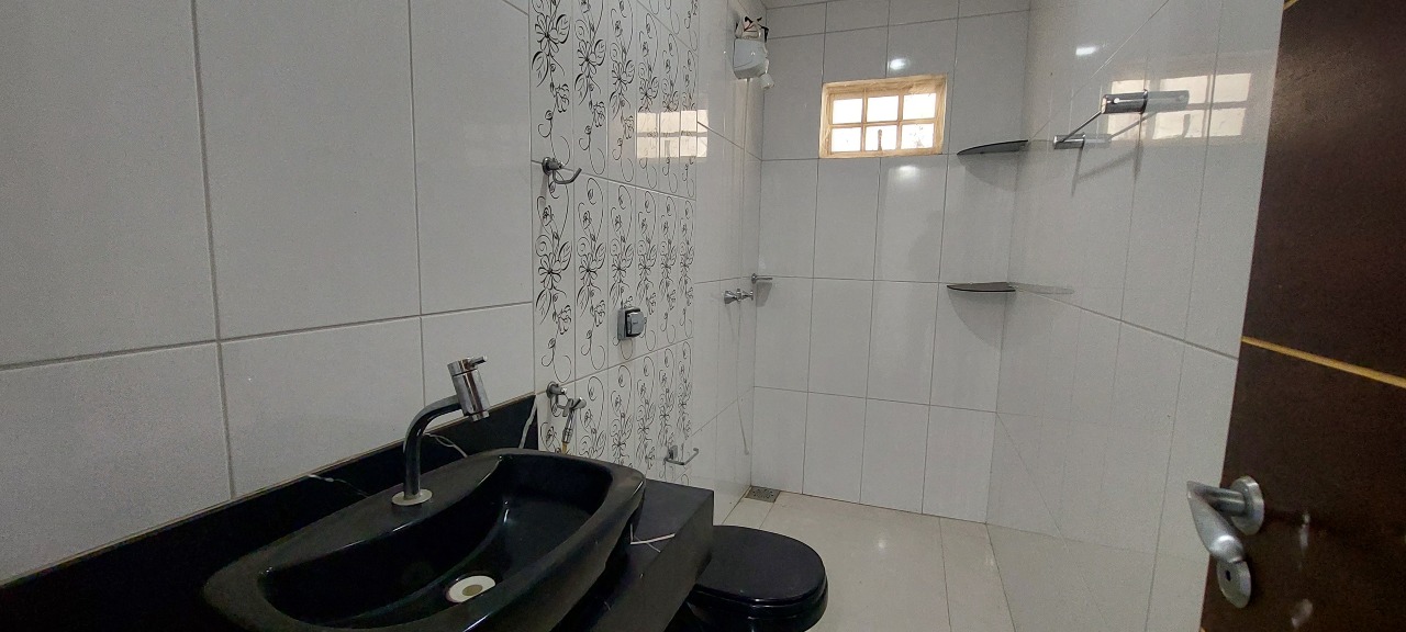 Casa, 4 quartos, 236 m² - Foto 4