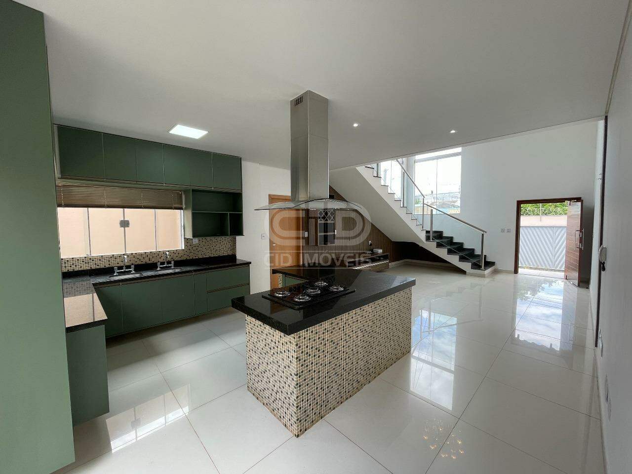 Sobrado, 3 quartos, 246 m² - Foto 4