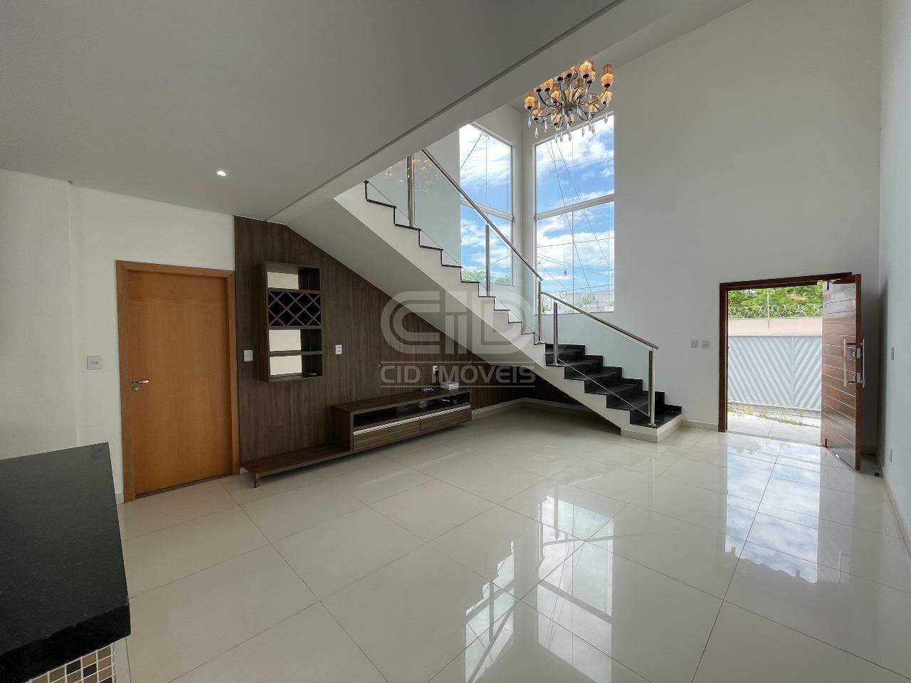 Sobrado, 3 quartos, 246 m² - Foto 2