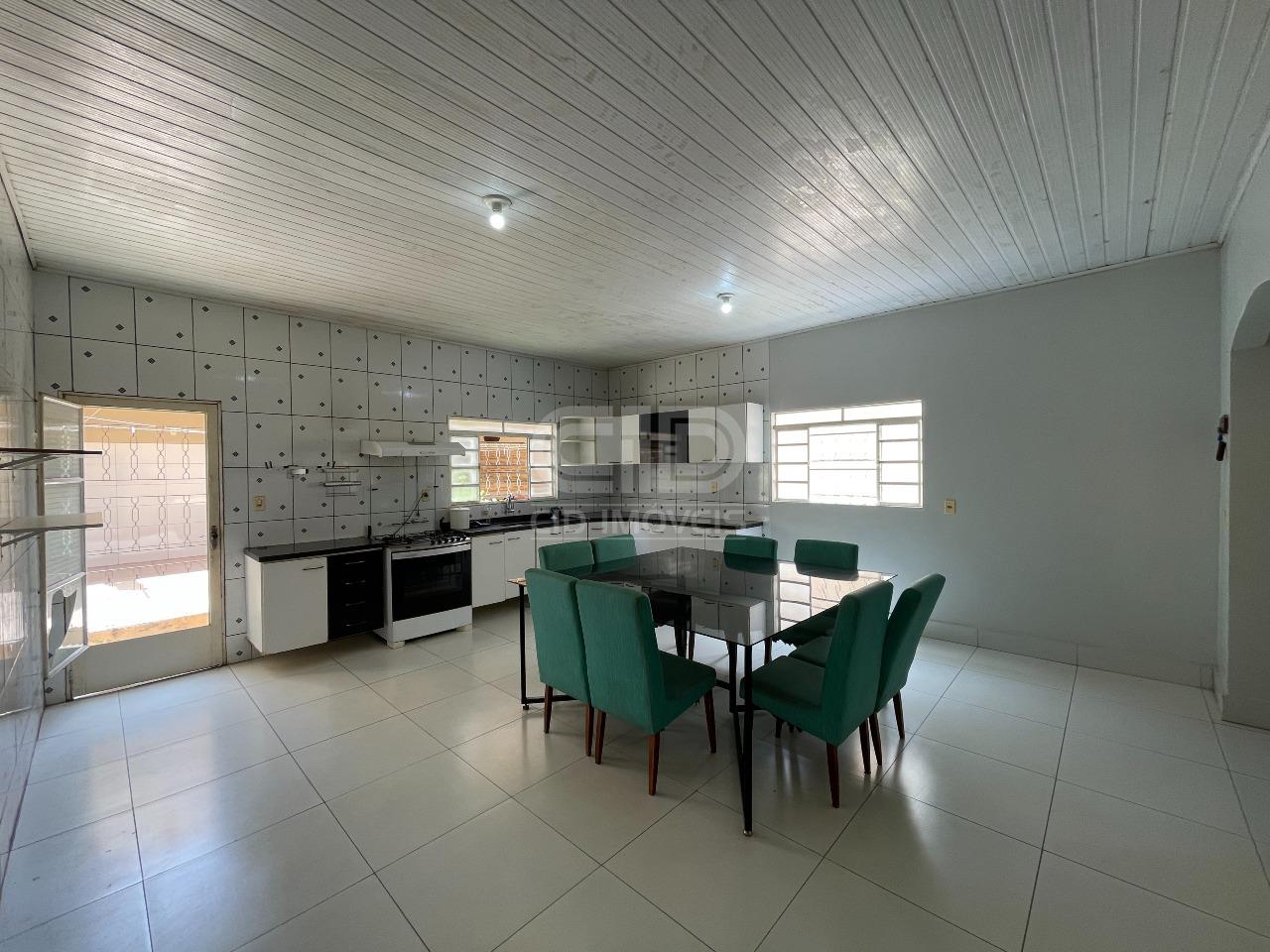 Casa, 4 quartos, 155 m² - Foto 1