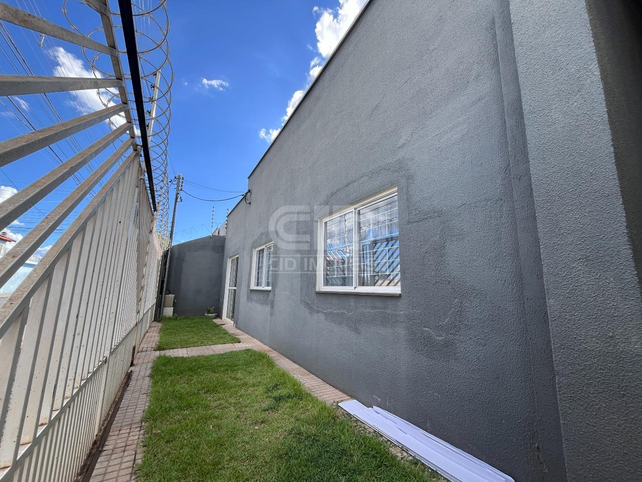 Casa, 3 quartos, 198 m² - Foto 1