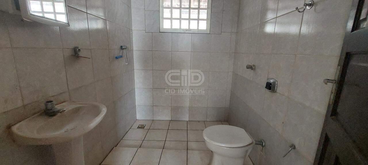 Casa à venda com 4 quartos, 224m² - Foto 10