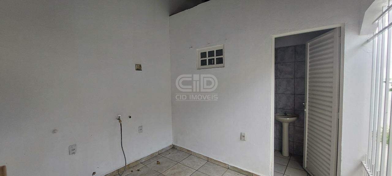 Casa à venda com 4 quartos, 224m² - Foto 15