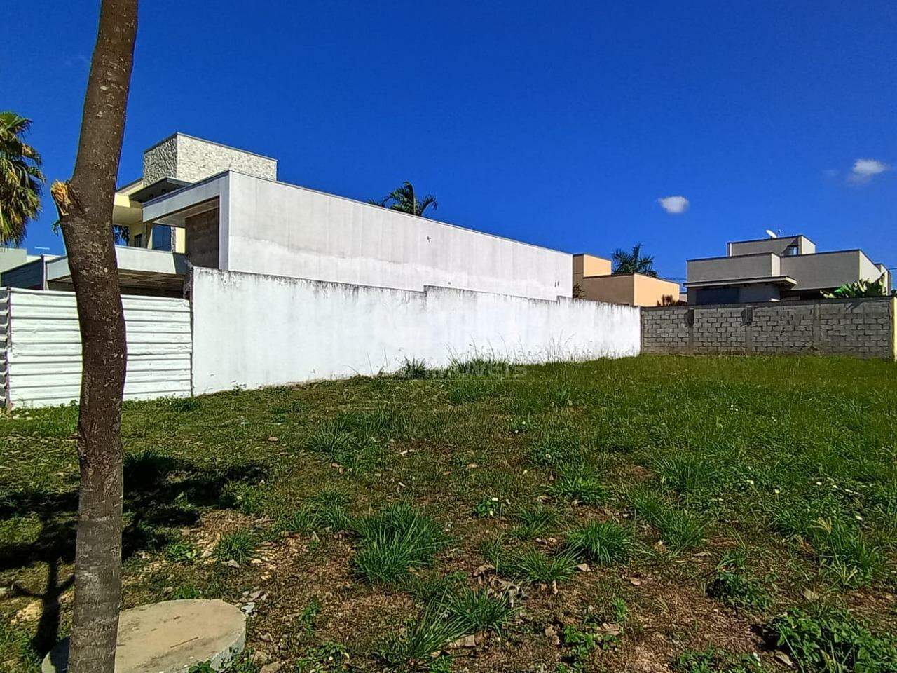 Terreno com 250,00 m² no Condomínio Primor das Torres