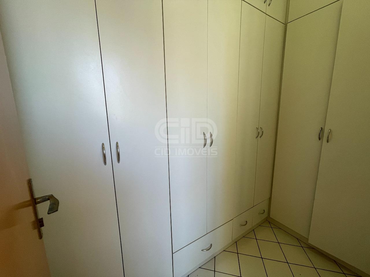 Apartamento à venda no Goiabeiras:
