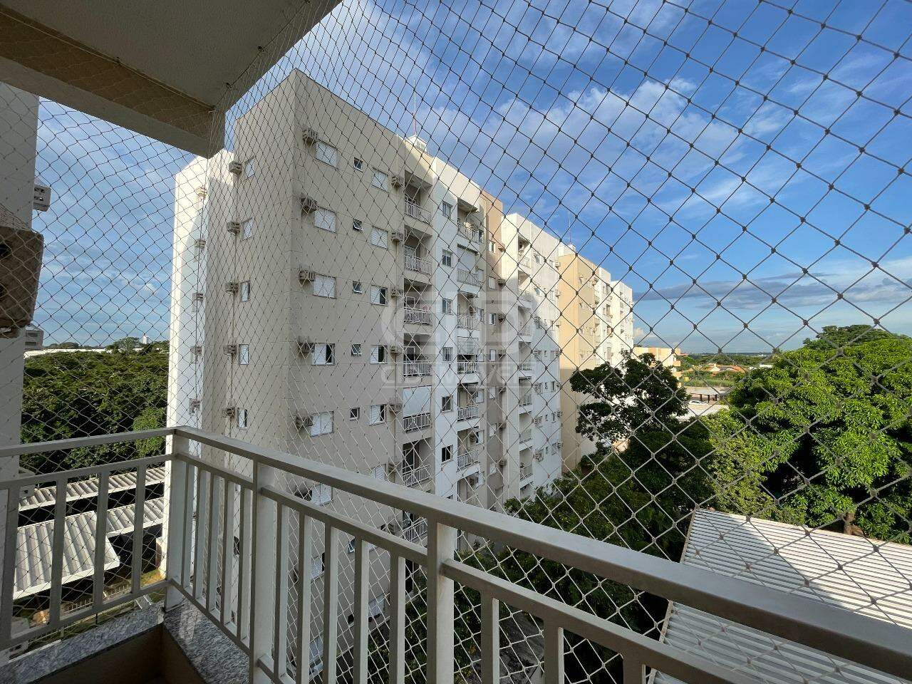 Apartamento para aluguel no Jardim das Palmeiras: 