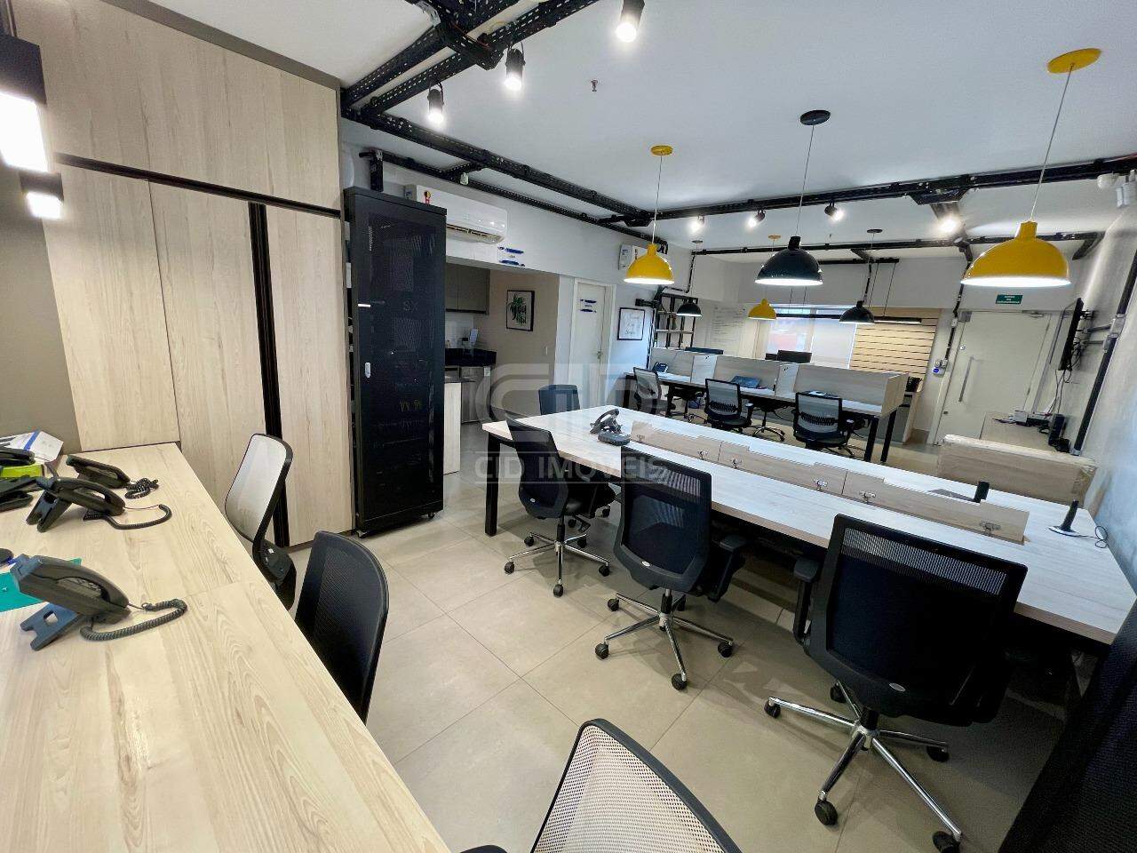 Sala Comercial à venda no Goiabeira: 