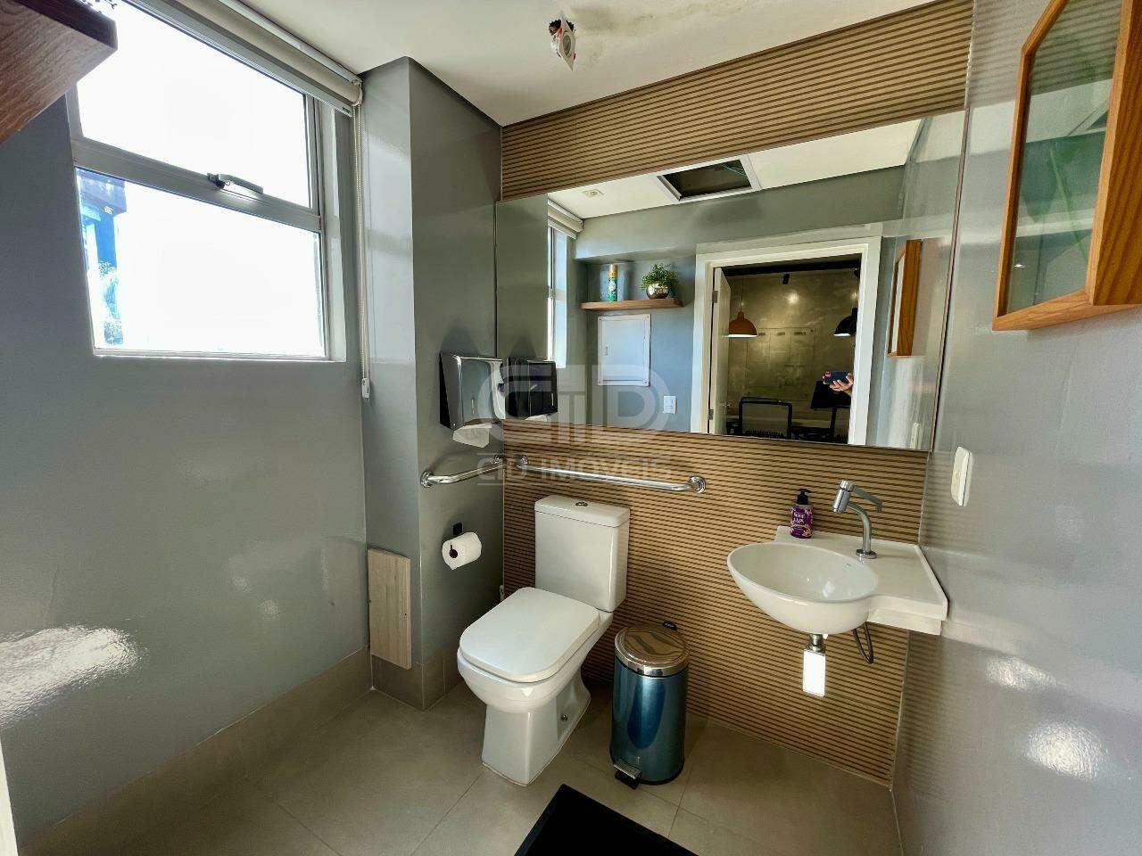 Sala Comercial à venda no Goiabeira: 