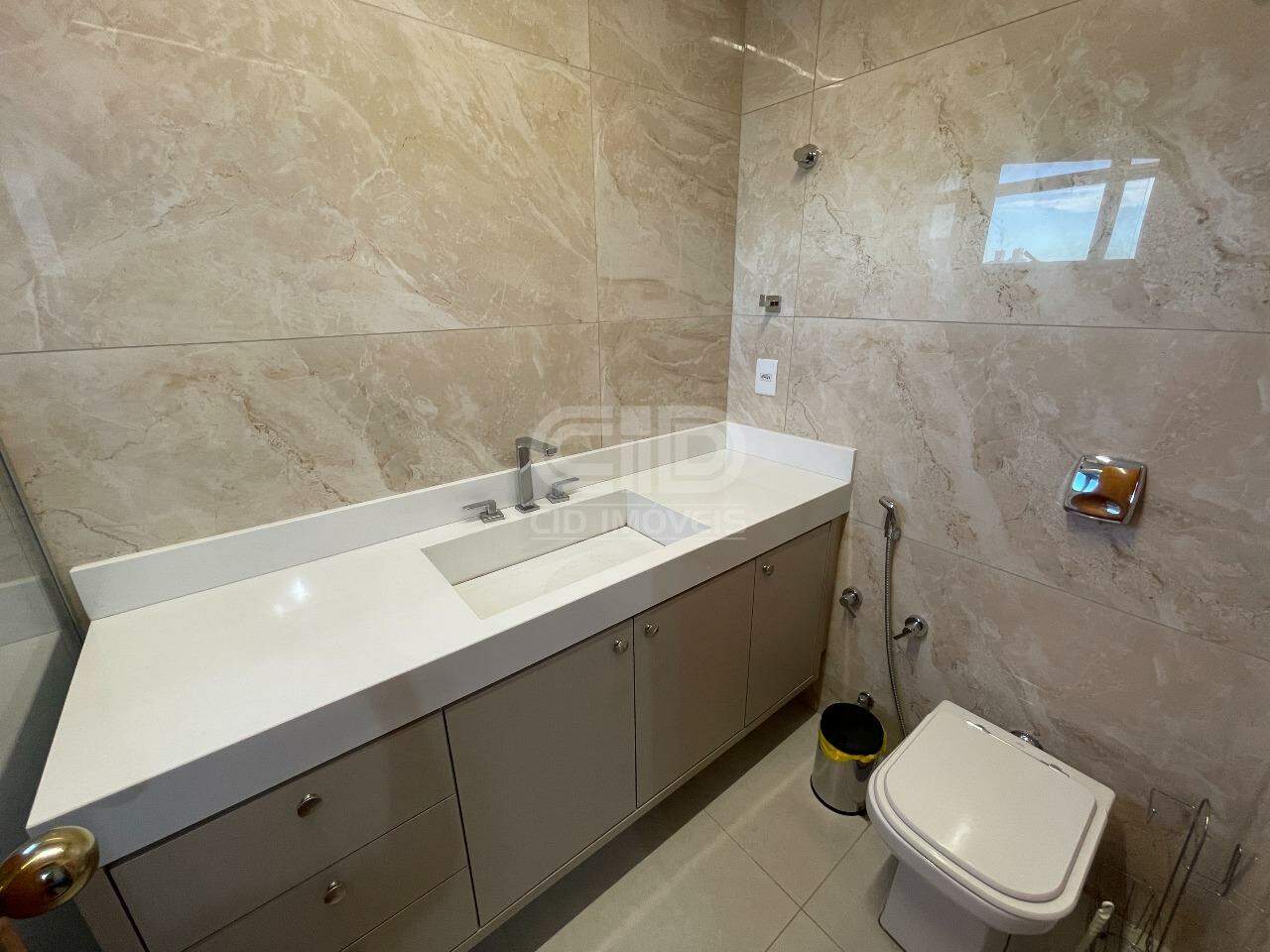 Apartamento para aluguel no Quilombo: 