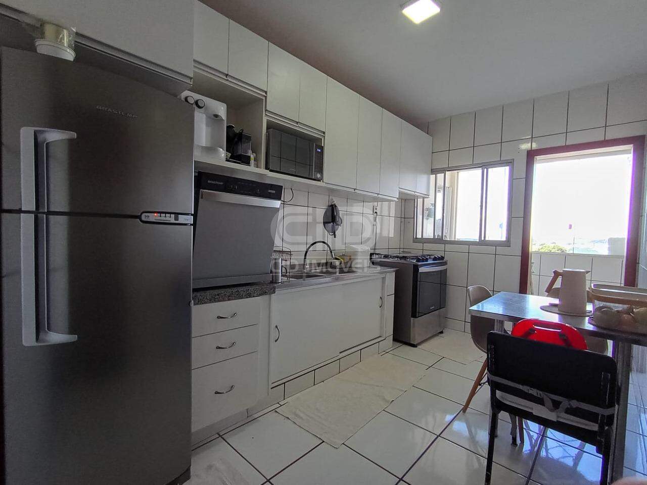 Apartamento à venda no Araés: 