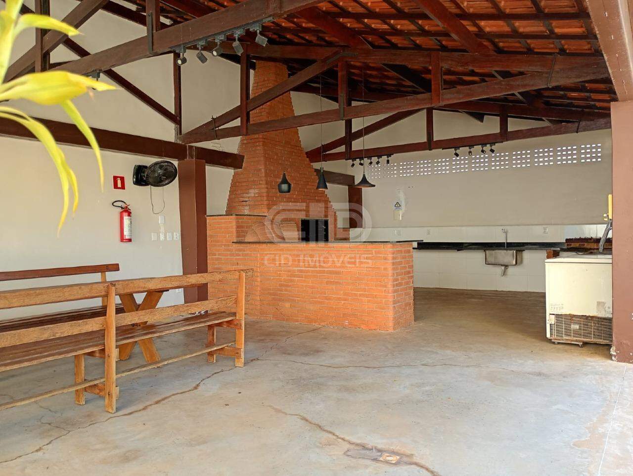 Apartamento à venda no Araés: 