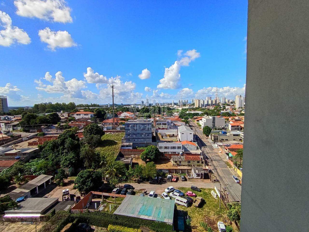 Apartamento à venda no Araés: 