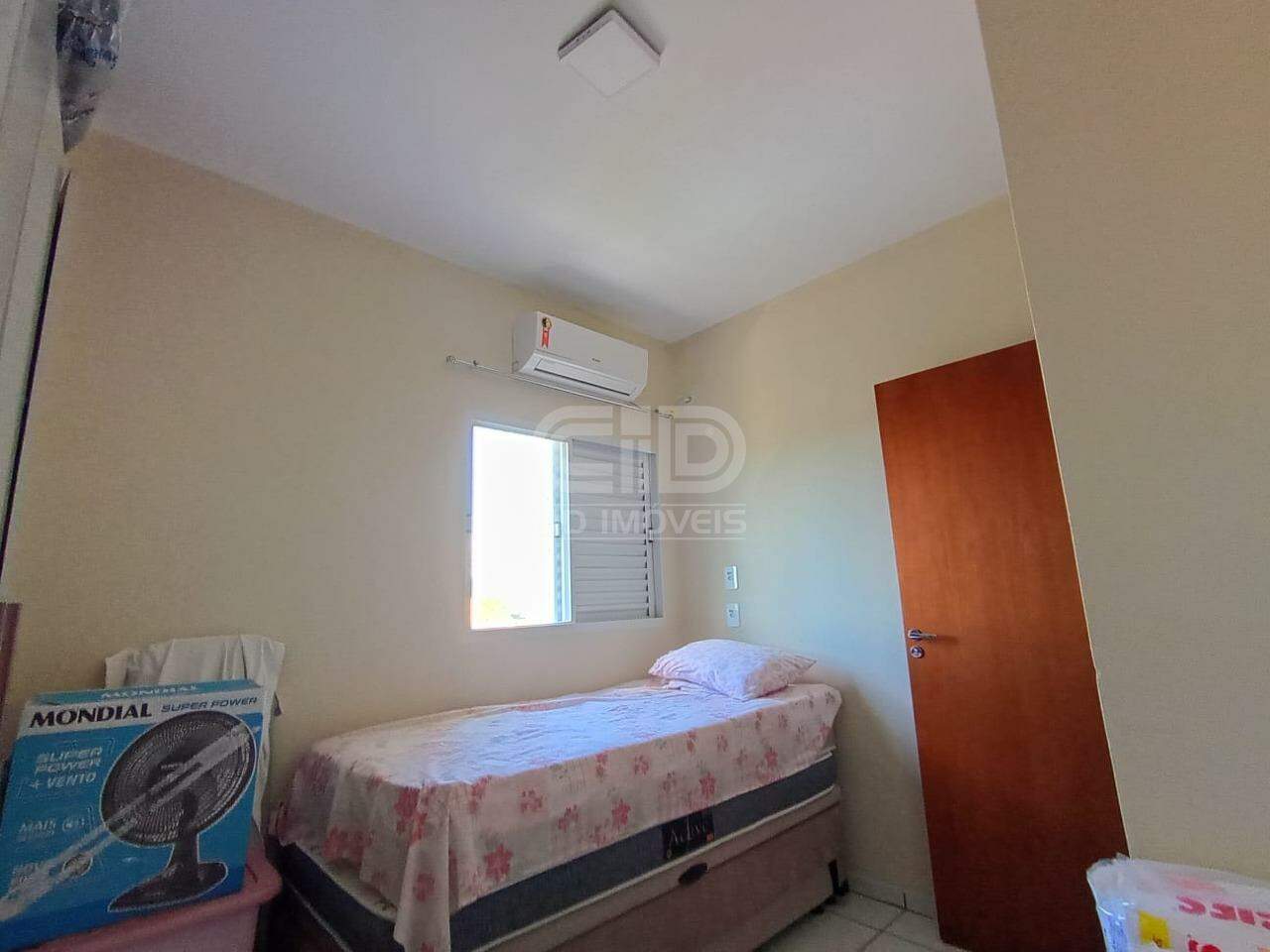 Apartamento à venda no Araés: 