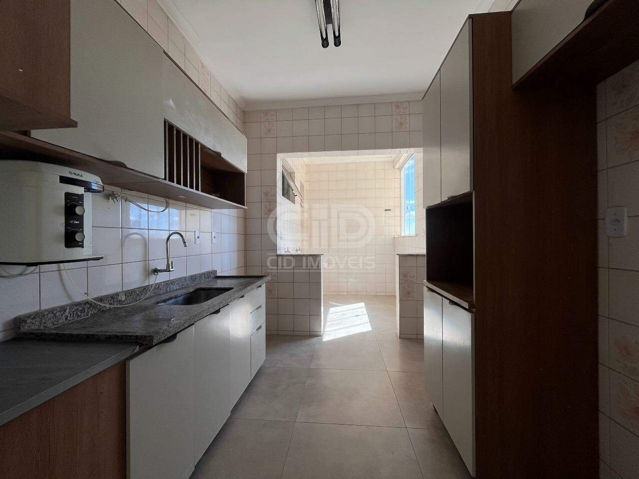 Apartamento à venda no Pico do Amor: 
